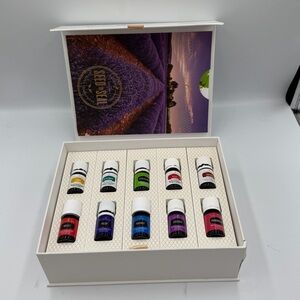 Young Living EVERYDAY OILS Set  essential oils . 11 Bottles Fragrances Used